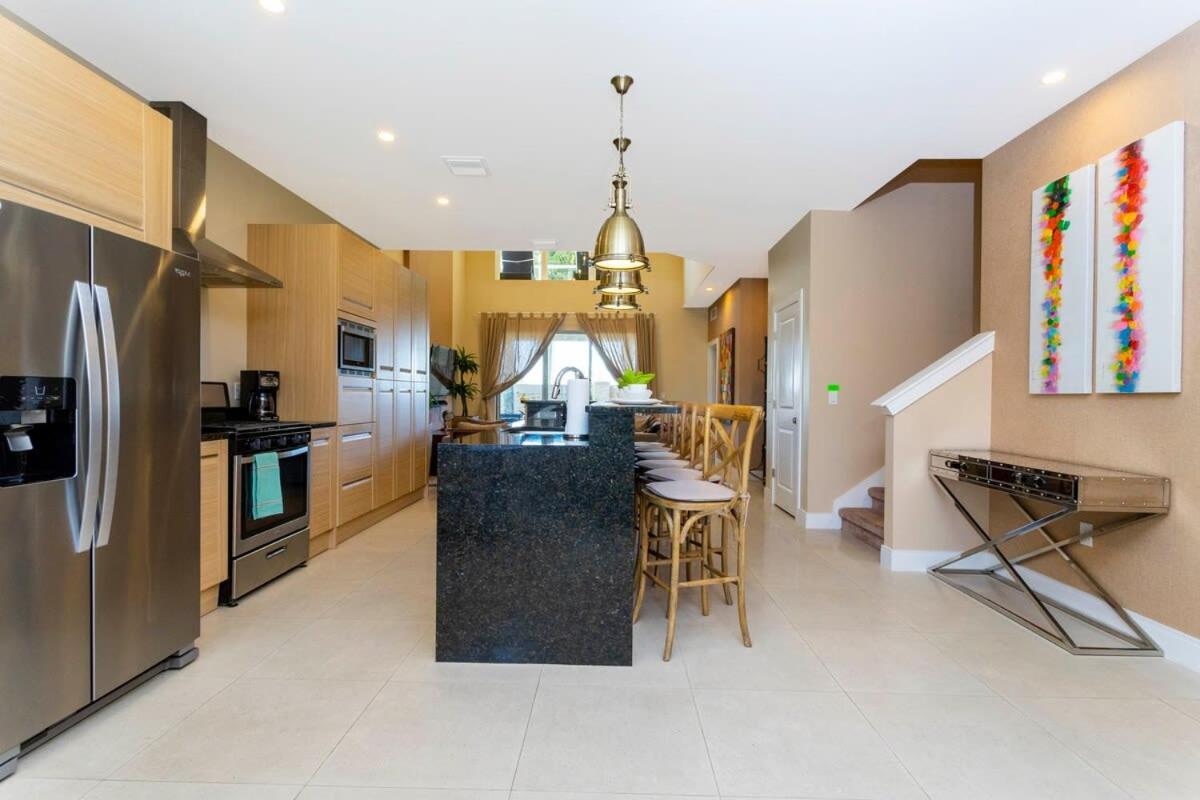 Stunning 4 Bd Close To Disney @ Magic Village 3247 Orlando Bagian luar foto